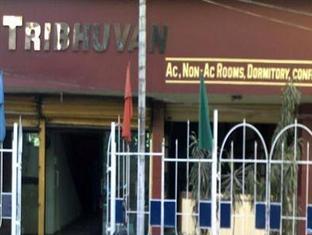 Hotel Tribhuvan 란치 외부 사진