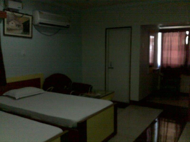 Hotel Tribhuvan 란치 외부 사진